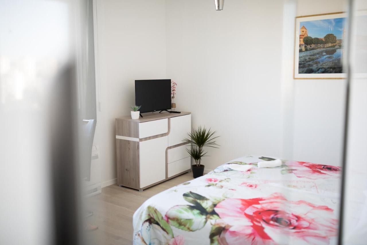 Studio Apartman Moonlight Zadar Exterior foto